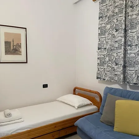 Appartement Grand Nest With 2 Balconies Tirana