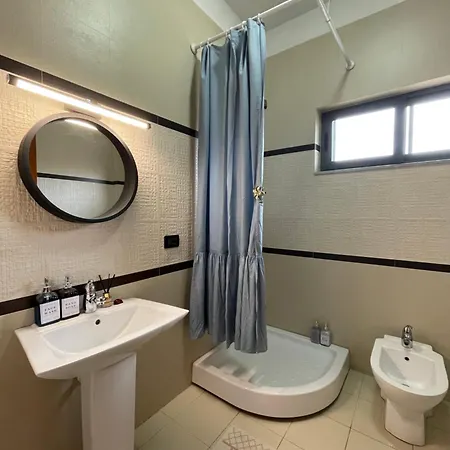 Grand Nest With 2 Balconies Appartement Tirana