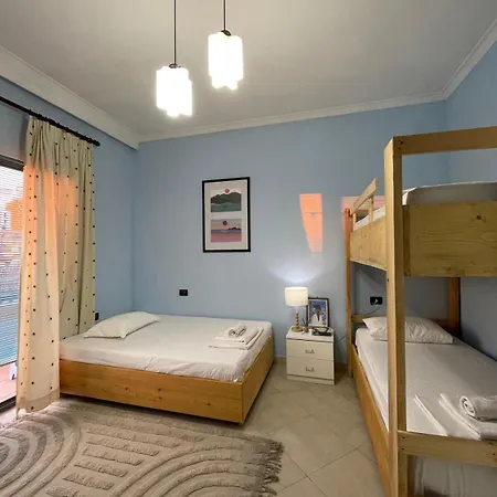 Casa Shprese - The Traditional Apartamento Tirana